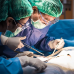Opciones legales en caso de una cirugía innecesaria en Estados Unidos